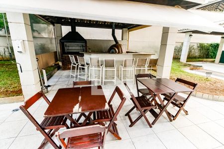 Apartamento à venda com 65m², 2 quartos e 1 vagaÁrea comum - Churrasqueira