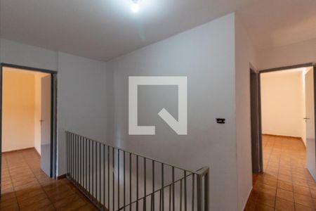 Casa para alugar com 140m², 3 quartos e 2 vagas Casa para alugar com 140m², 3 quartos e 2 vagasHall de Distribuição Quartos