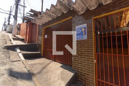Casa para alugar com 140m², 3 quartos e 2 vagas Casa para alugar com 140m², 3 quartos e 2 vagasFachada