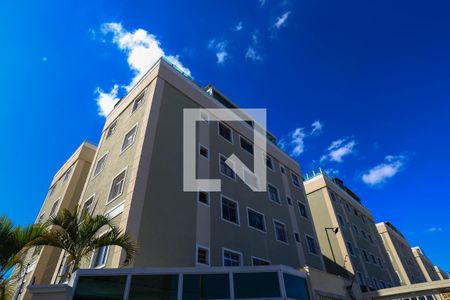 Apartamento para alugar com 90m², 2 quartos e 1 vagaFachada