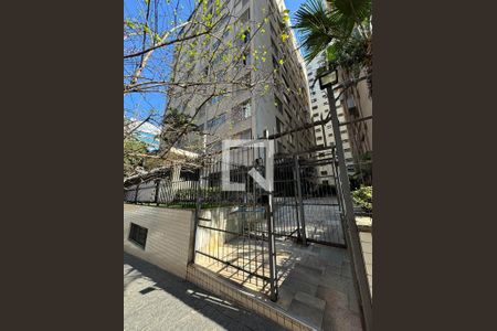 Apartamento à venda com 135m², 3 quartos e 1 vaga Apartamento à venda com 135m², 3 quartos e 1 vagaFachada