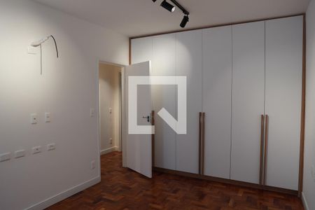 Apartamento à venda com 135m², 3 quartos e 1 vagaSuite