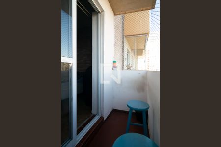 Apartamento à venda com 75m², 2 quartos e sem vagaVaranda