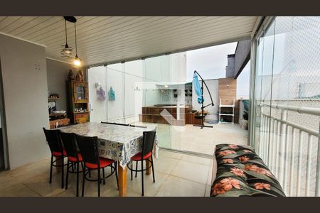 Apartamento à venda com 128m², 3 quartos e 2 vagas Apartamento à venda com 128m², 3 quartos e 2 vagasCobertura