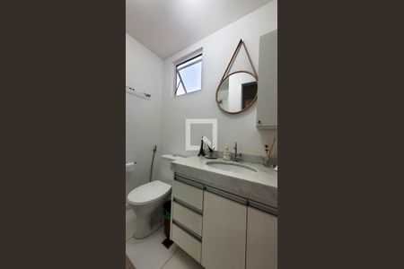 Apartamento à venda com 128m², 3 quartos e 2 vagas Apartamento à venda com 128m², 3 quartos e 2 vagasBanheiro Social