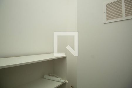 Apartamento para alugar com 40m², 2 quartos e 1 vaga Apartamento para alugar com 40m², 2 quartos e 1 vagaQuarto de Serviço