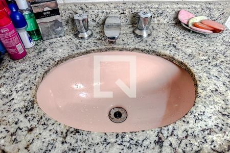 Casa à venda com 350m², 3 quartos e 2 vagasBanheiro da Suíte