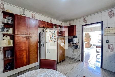 Casa à venda com 350m², 3 quartos e 2 vagasCozinha