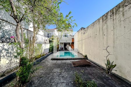 Casa à venda com 350m², 3 quartos e 2 vagasÁrea externa