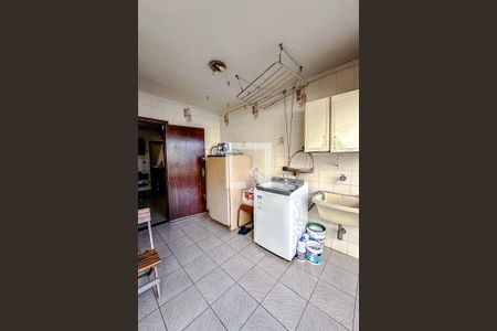 Casa à venda com 350m², 3 quartos e 2 vagasÁrea de Serviço