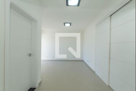 Casa à venda com 238m², 4 quartos e 4 vagasSuíte 2 - Reversível