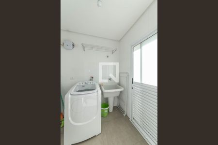 Casa à venda com 238m², 4 quartos e 4 vagasLavanderia