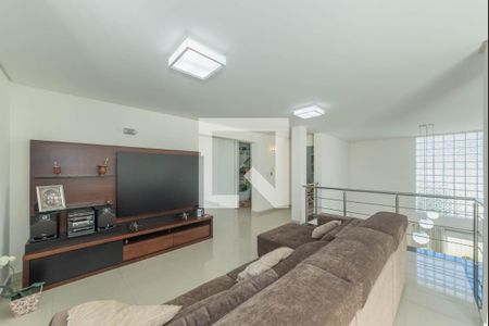 Casa à venda com 238m², 4 quartos e 4 vagasSala de TV