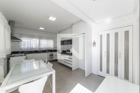 Casa à venda com 238m², 4 quartos e 4 vagasCozinha