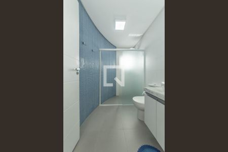 Casa à venda com 238m², 4 quartos e 4 vagasBanheiro da Suíte 1