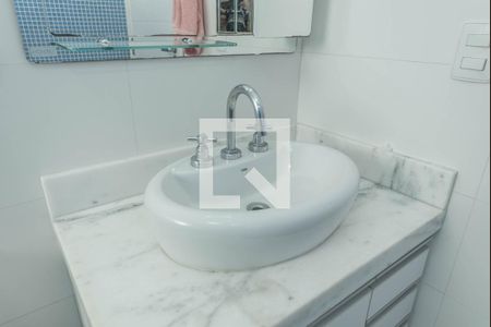 Casa à venda com 238m², 4 quartos e 4 vagasBanheiro da Suíte 1