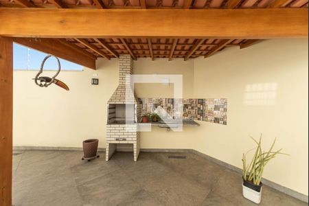 Casa à venda com 238m², 4 quartos e 4 vagasQuintal - Área Gourmet