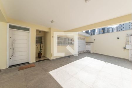 Casa à venda com 238m², 4 quartos e 4 vagasGaragem