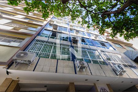 Apartamento à venda com 124m², 3 quartos e 1 vaga Apartamento à venda com 124m², 3 quartos e 1 vagaFachada