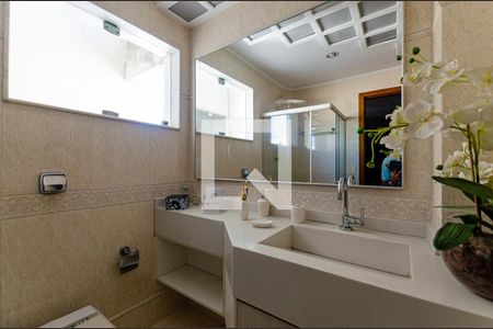 Apartamento à venda com 124m², 3 quartos e 1 vaga Apartamento à venda com 124m², 3 quartos e 1 vagaBanheiro