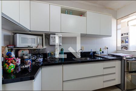 Apartamento à venda com 124m², 3 quartos e 1 vaga Apartamento à venda com 124m², 3 quartos e 1 vagaCozinha