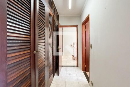 Casa à venda com 355m², 4 quartos e 4 vagasCloset - Suíte 1