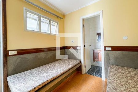 Casa à venda com 355m², 4 quartos e 4 vagasQuarto de Serviço