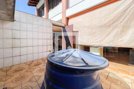 Casa à venda com 355m², 4 quartos e 4 vagasGaragem