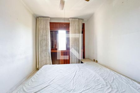 Casa à venda com 355m², 4 quartos e 4 vagasSuíte 2