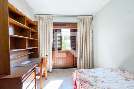 Casa à venda com 355m², 4 quartos e 4 vagasSuíte 1