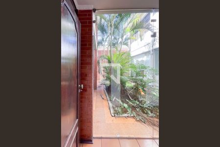 Casa à venda com 355m², 4 quartos e 4 vagasJardim de Inverno