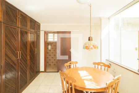 Casa à venda com 355m², 4 quartos e 4 vagasSala de Jantar