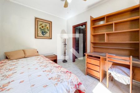 Casa à venda com 355m², 4 quartos e 4 vagasSuíte 1