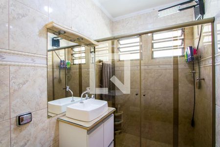 Casa à venda com 200m², 2 quartos e 5 vagasBanheiro