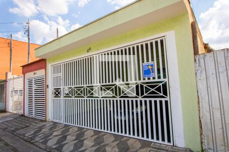 Casa à venda com 200m², 2 quartos e 5 vagasFachada