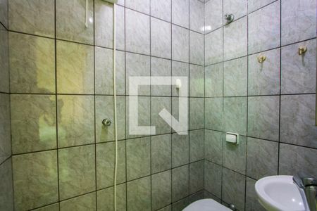 Casa à venda com 200m², 2 quartos e 5 vagasBanheiro de serviço