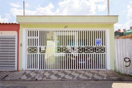 Casa à venda com 200m², 2 quartos e 5 vagasFachada