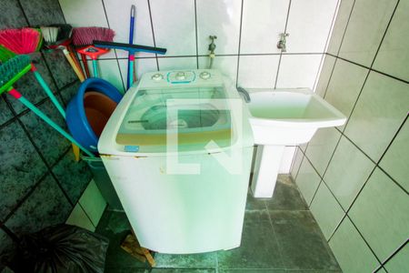 Casa à venda com 200m², 2 quartos e 5 vagasÁrea de serviço