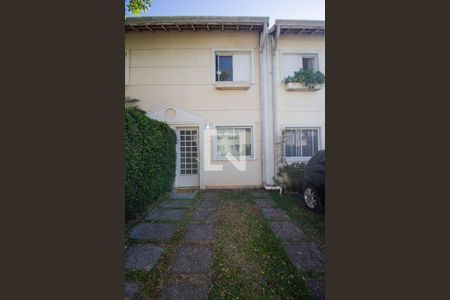 Casa de condomínio à venda com 60m², 2 quartos e 1 vagaFachada