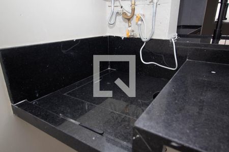 Casa de condomínio à venda com 60m², 2 quartos e 1 vagaÁrea de Serviço