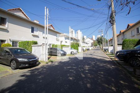 Casa de condomínio à venda com 60m², 2 quartos e 1 vagaÁrea comum