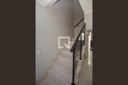 Escada de casa de condomínio à venda com 2 quartos, 60m² em Jardim Felicidade (zona Oeste), São Paulo
