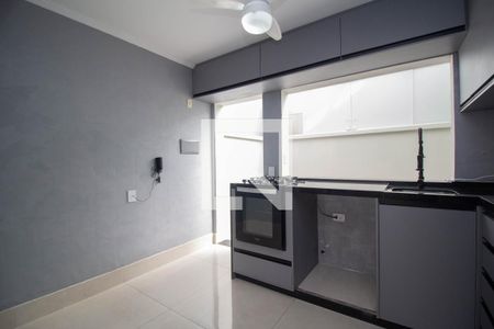 Casa de condomínio à venda com 60m², 2 quartos e 1 vagaCozinha