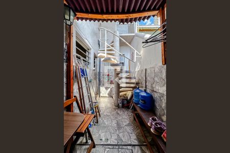 Casa à venda com 70m², 2 quartos e sem vagaÁrea externa