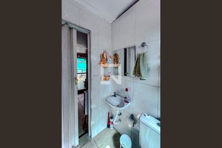 Casa à venda com 70m², 2 quartos e sem vagaBanheiro da Suíte