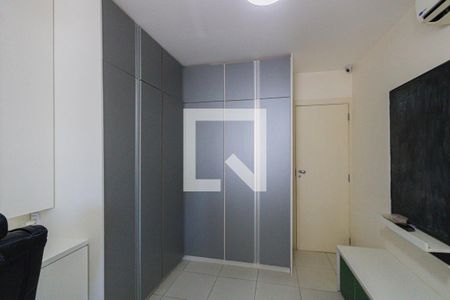 Apartamento à venda com 139m², 3 quartos e 2 vagas Apartamento à venda com 139m², 3 quartos e 2 vagasQuarto 1
