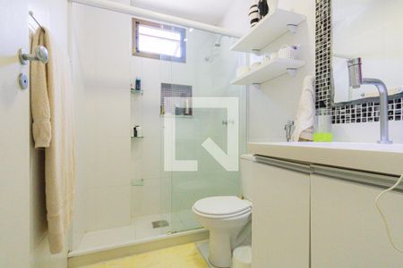 Apartamento à venda com 139m², 3 quartos e 2 vagas Apartamento à venda com 139m², 3 quartos e 2 vagasBanheiro da Suíte