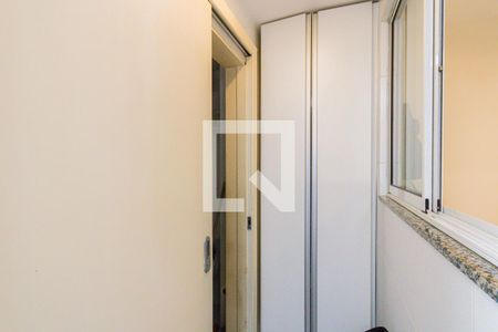 Apartamento à venda com 139m², 3 quartos e 2 vagas Apartamento à venda com 139m², 3 quartos e 2 vagasÁrea de Serviço