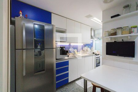 Apartamento à venda com 139m², 3 quartos e 2 vagas Apartamento à venda com 139m², 3 quartos e 2 vagasCozinha