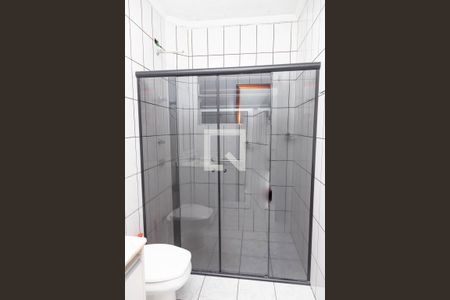 Casa à venda com 140m², 2 quartos e 2 vagas Casa à venda com 140m², 2 quartos e 2 vagasBanheiro social